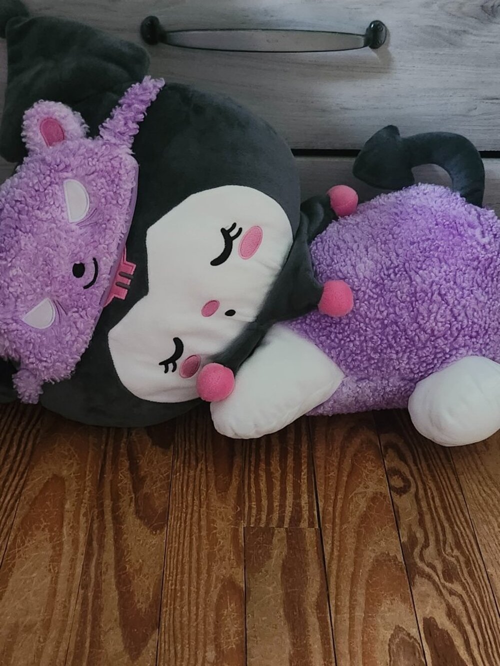 Hello Kitty and Friends Sleeping KUROMI 18”